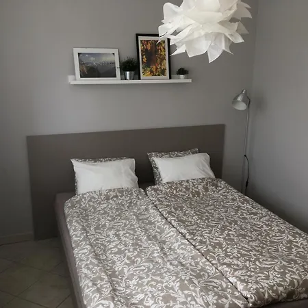Apartmanhaz Apartamento Balatonlelle