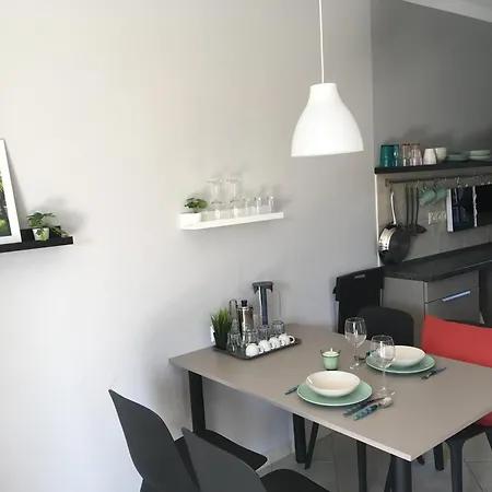 Apartmanhaz Apartment *