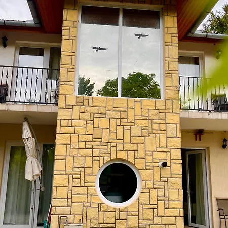Apartmanhaz Apartament *
