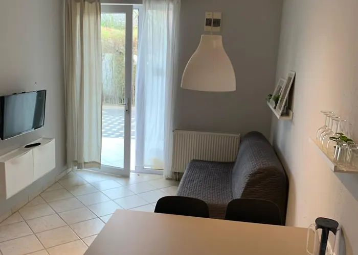 Apartmanhaz Lägenhet *