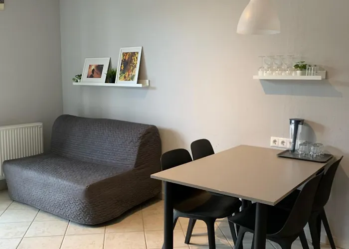 Apartmanhaz *