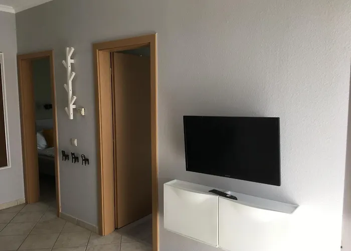 Apartmanhaz *